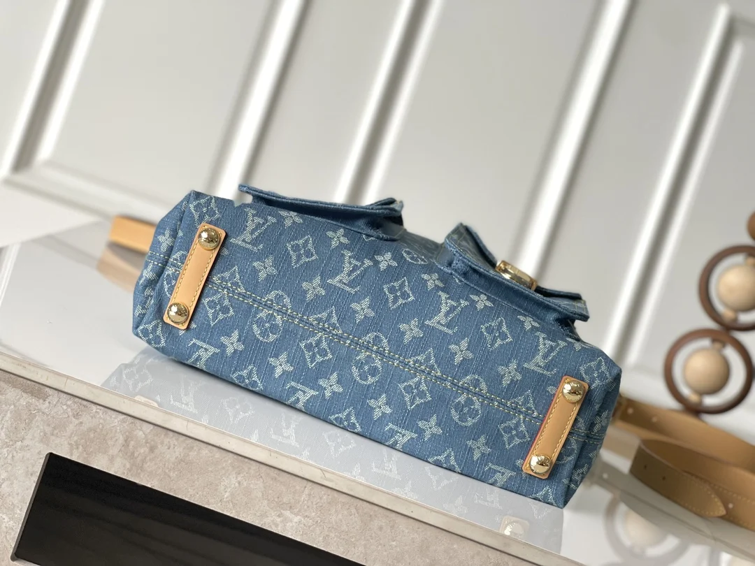 Louis Vuitton M95048 Vintage Collection, Discontinued Limited Edition - Detail view 4