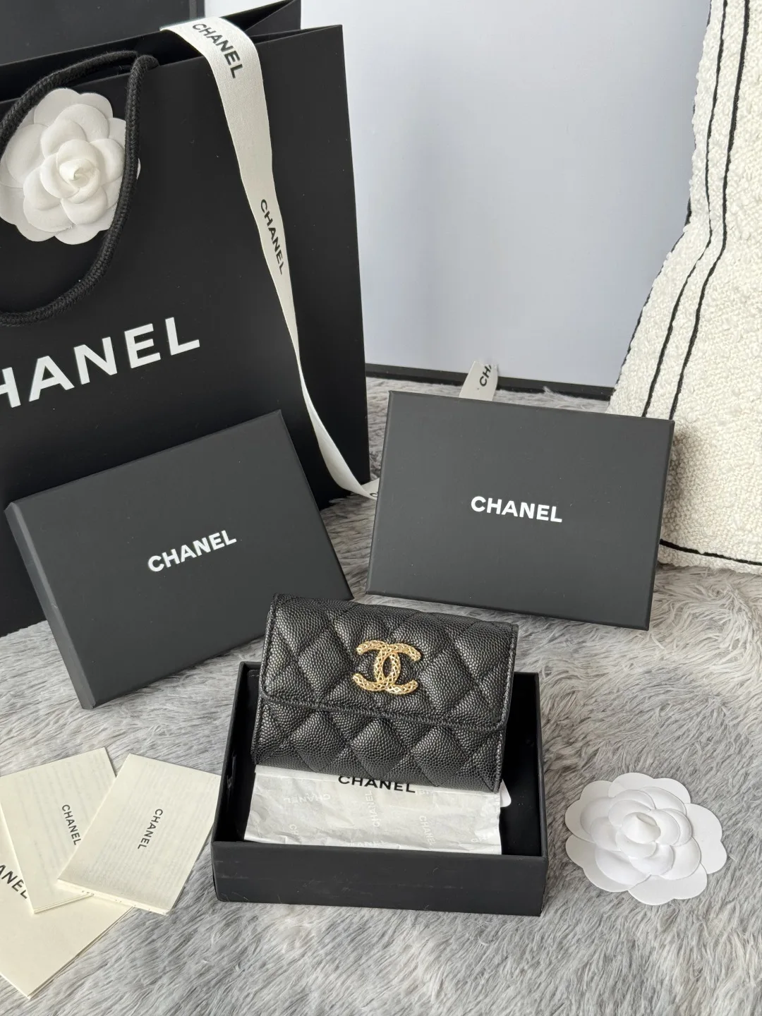 Chanel AP3187 Ball Pattern Card Holder Coin Purse - Detail view 1