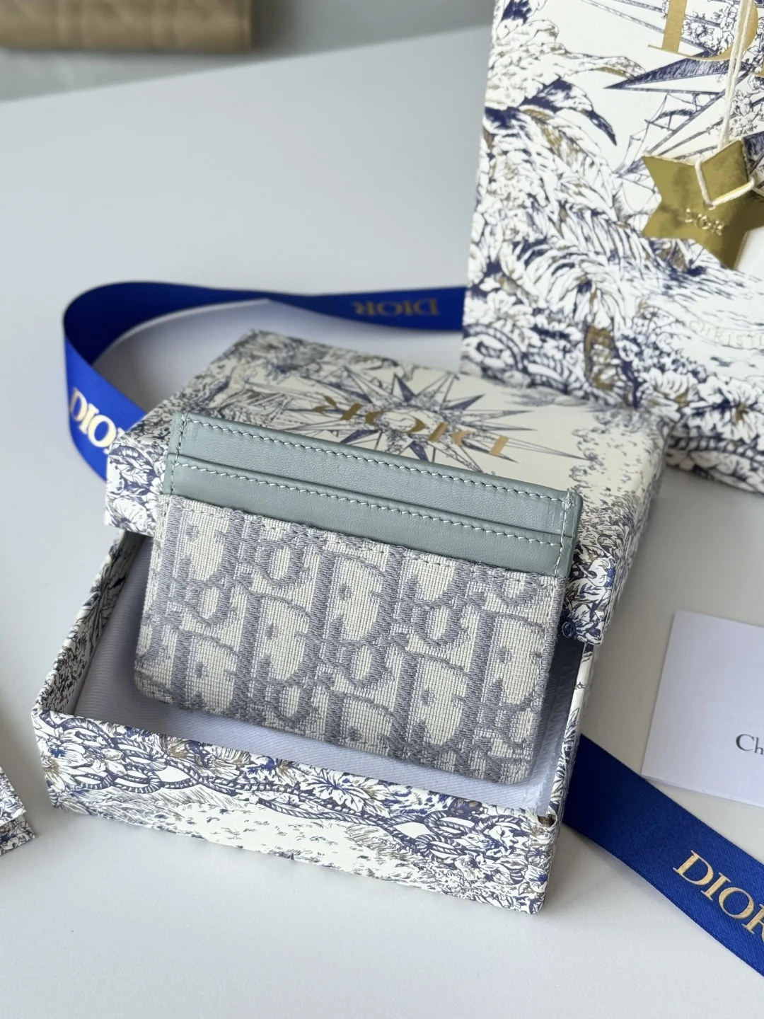 Dior S2152 30 Montaigne Card Holder - Detail view 3