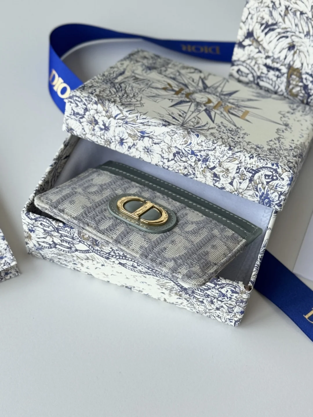 Dior S2152 30 Montaigne Card Holder - Detail view 6