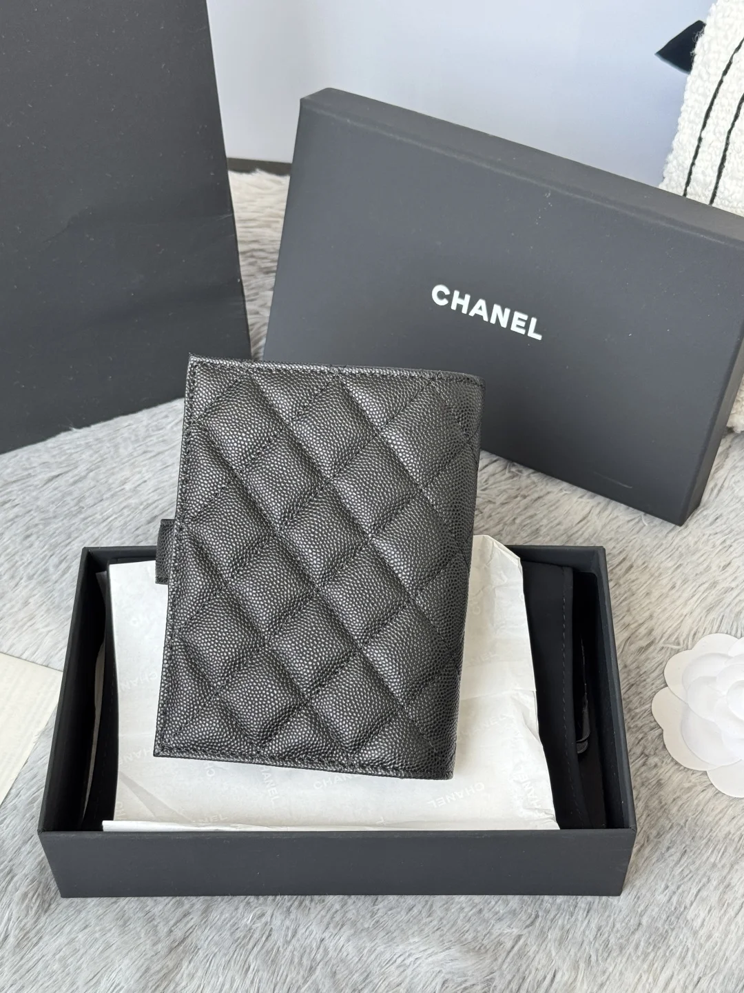 Chanel AP3196 Passport Holder Multifunctional Passport Wallet - Detail view 3