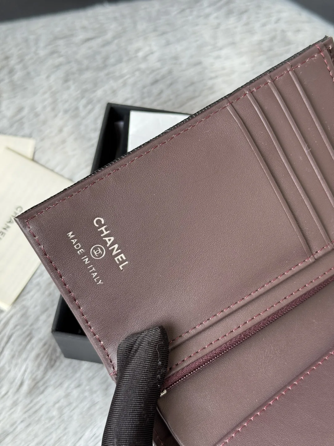 Chanel AP3196 Passport Holder Multifunctional Passport Wallet - Detail view 8