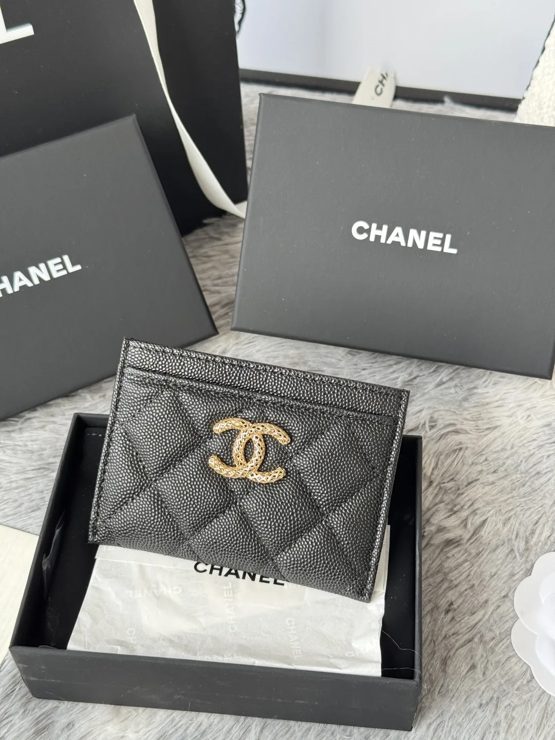Chanel AP3188 pebble grain hollow card holder - Detail view 2