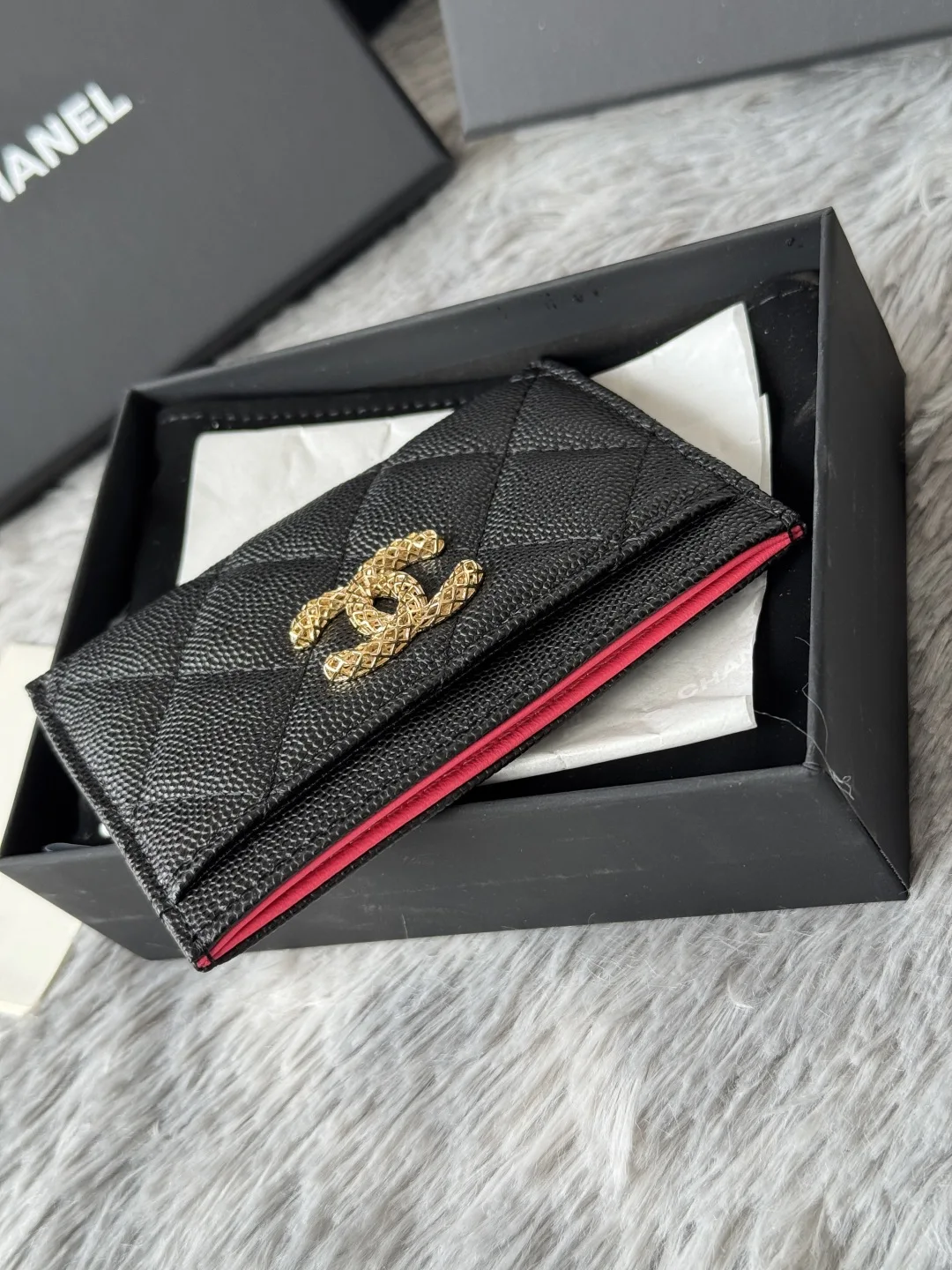 Chanel AP3188 pebble grain hollow card holder - Detail view 4