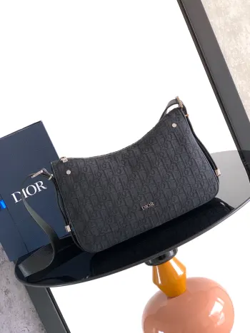 Dior Slider Zipped Pouch, New from the Winter 2025 Men s Collection