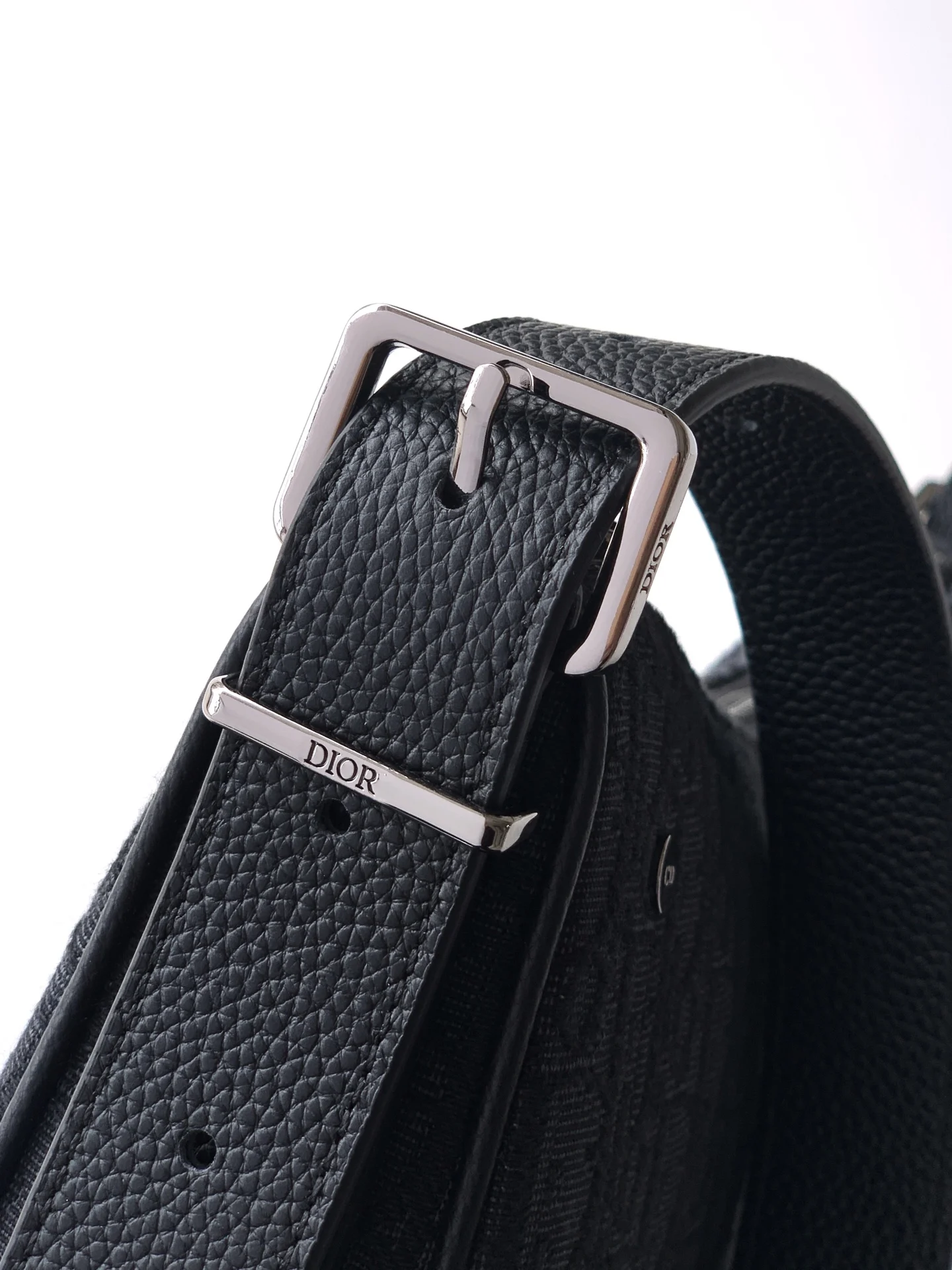 迪奥Dior Slider 拉链水饺包 二零二五冬季男装系列新品 - 细节图 4