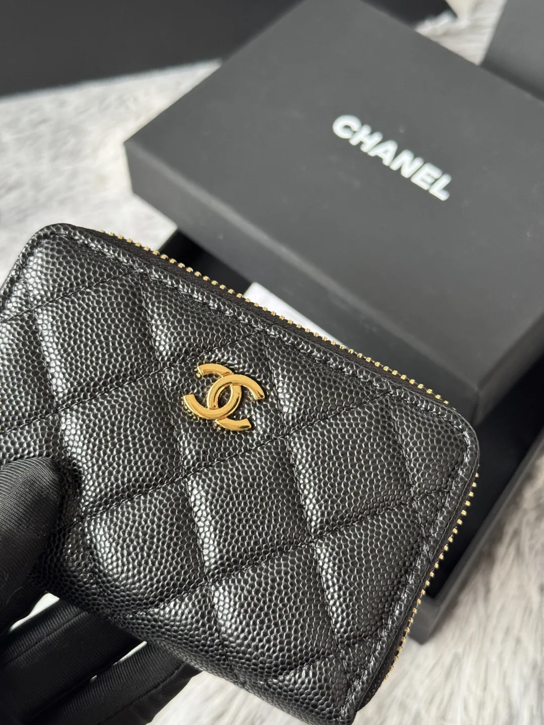 Chanel AP0216 Zipper Coin Purse - Detail view 6