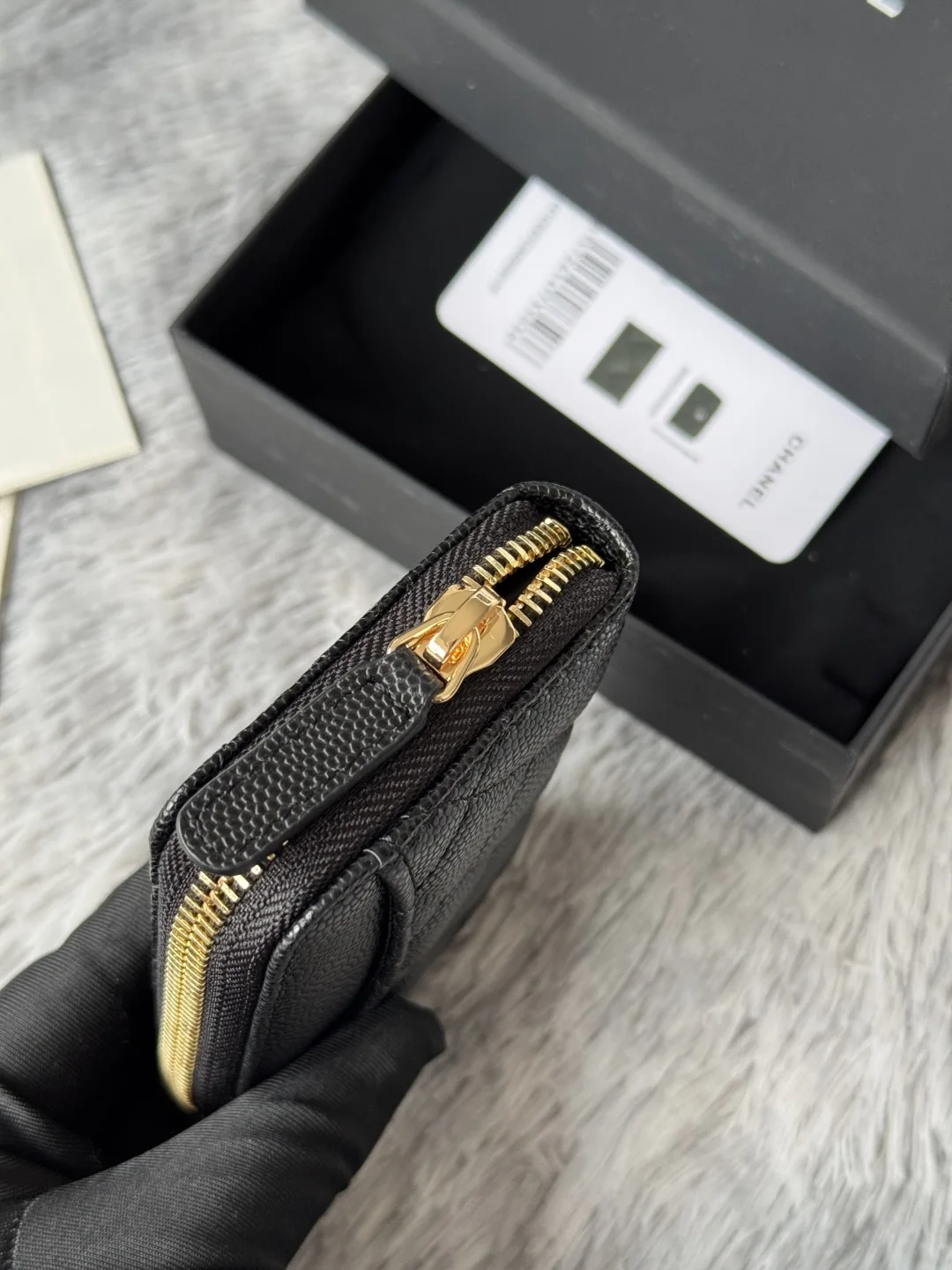 Chanel AP0216 Zipper Coin Purse - Detail view 7