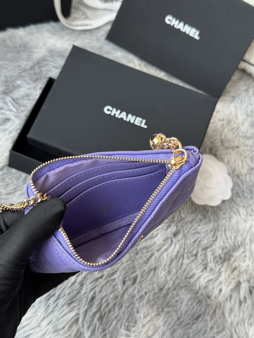 Chanel A50168 Zipped Pendant Coin Purse Card Holder - Detail view 7