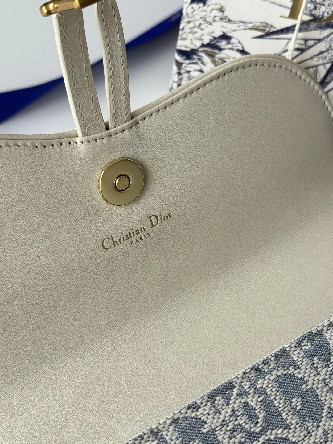 Dior S5907CTZQ_M928 Denim Dior Oblique Jacquard Saddle Chain Bag - Detail view 10