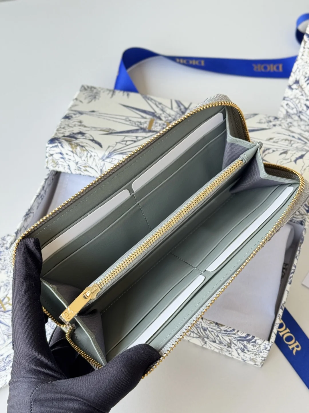 Dior S2189 Jacquard Fabric Long Zipper Wallet - Detail view 7