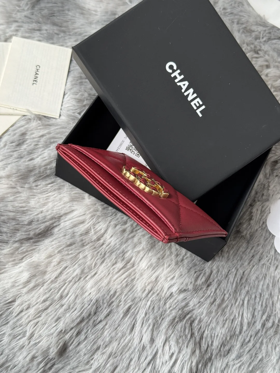 Chanel AP1167 Embroidered Argyle Cardholder - Detail view 4