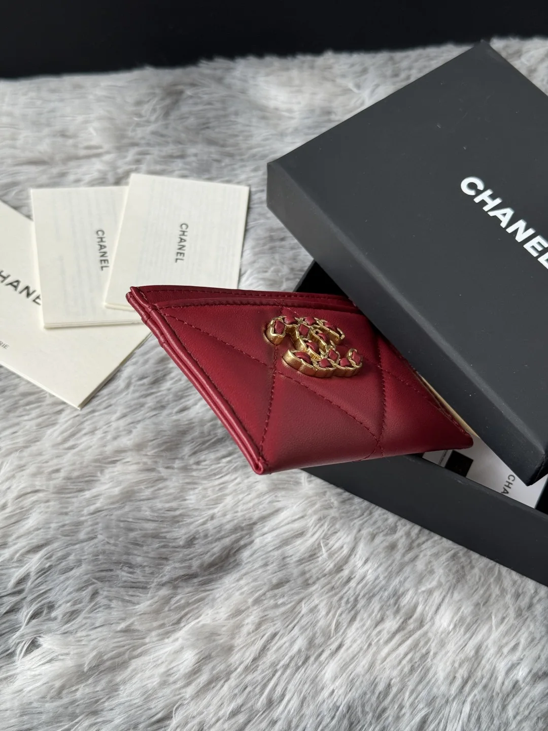 Chanel AP1167 Embroidered Argyle Cardholder - Detail view 5