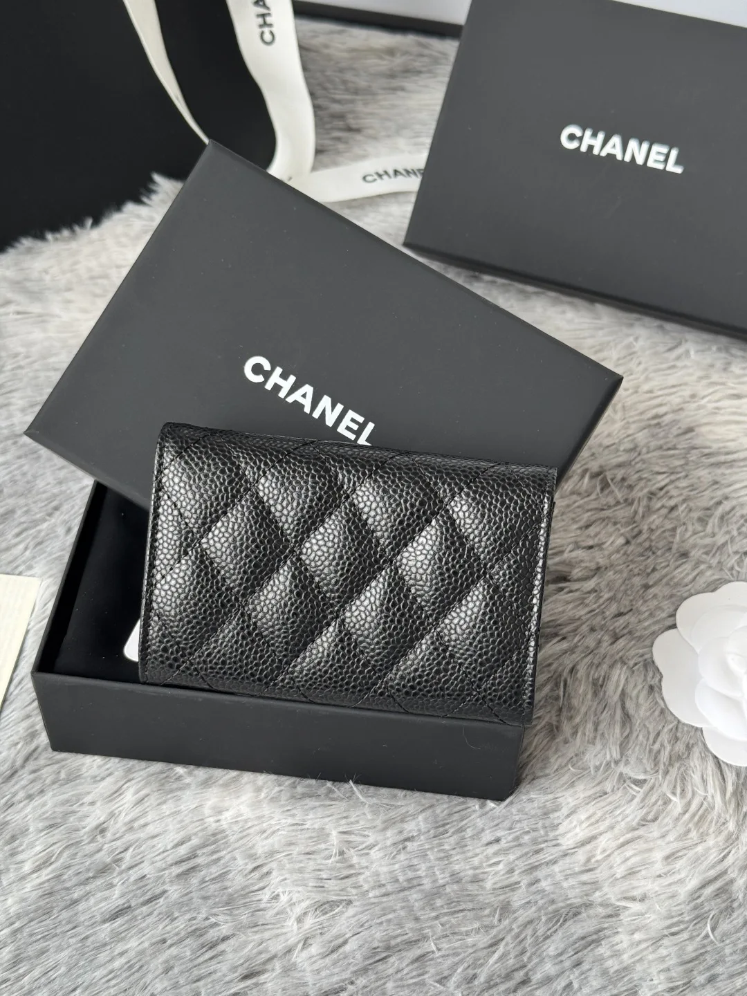 Chanel AP80799 Sheepskin Caviar Small Ball Pattern CF Card Holder - Detail view 3
