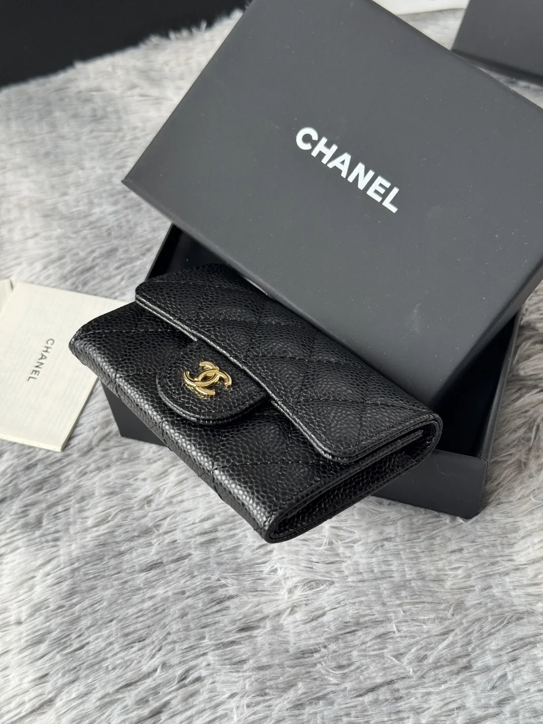 Chanel AP80799 Sheepskin Caviar Small Ball Pattern CF Card Holder - Detail view 4
