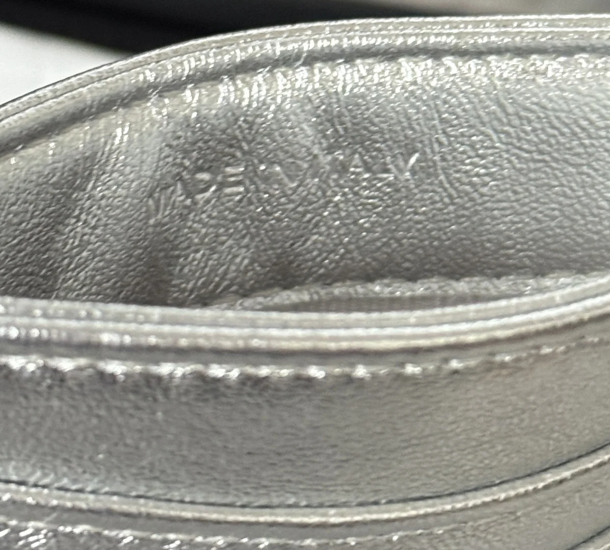 Chanel AP4472 2025 calfskin card holder - Detail view 9