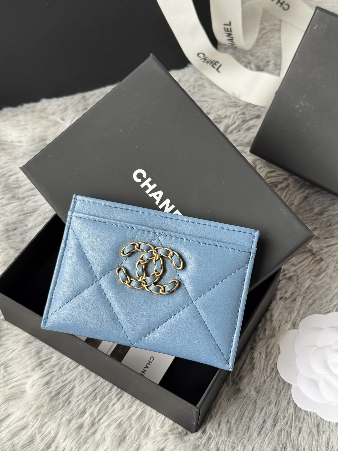 Chanel AP1167 Embroidered Argyle Cardholder - Detail view 2