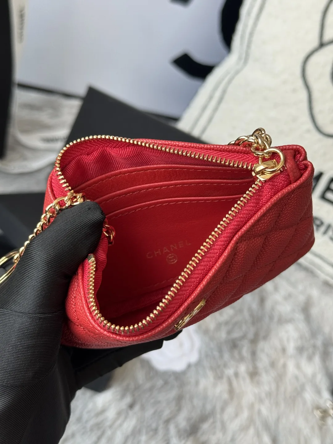 Chanel A50168 Zipped Pendant Coin Purse Card Holder - Detail view 8