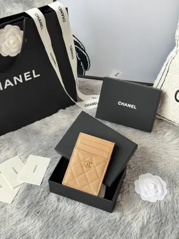 AP0223 Ultra Mini Lambskin Cardholder