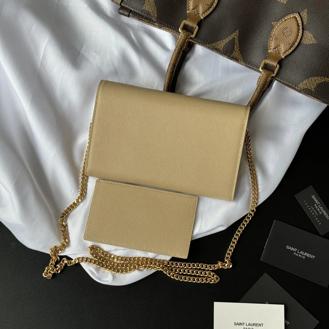 SAINT LAURENT 607788 Uptown Mini Envelope Bag Clutch - Detail view 3