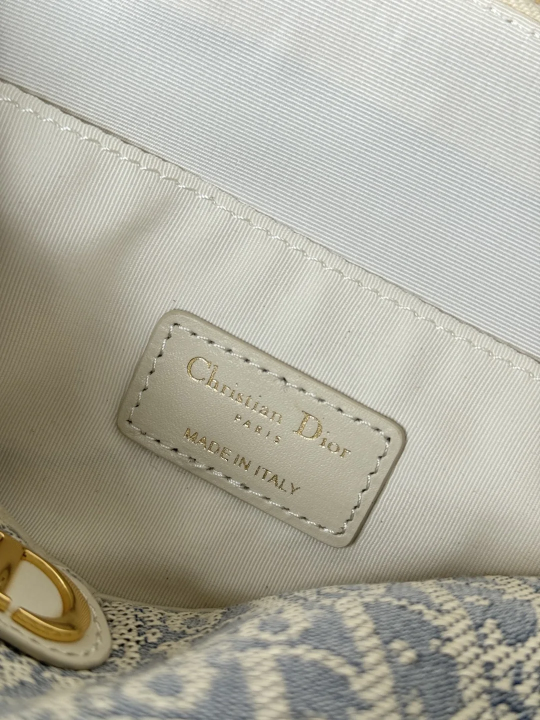 Dior S2123 ctzq_m928 Cosmetic Pouch Clutch - Detail view 9
