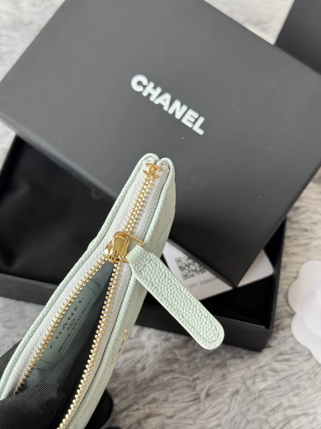 Chanel A82365 Coin Purse - Detail view 7