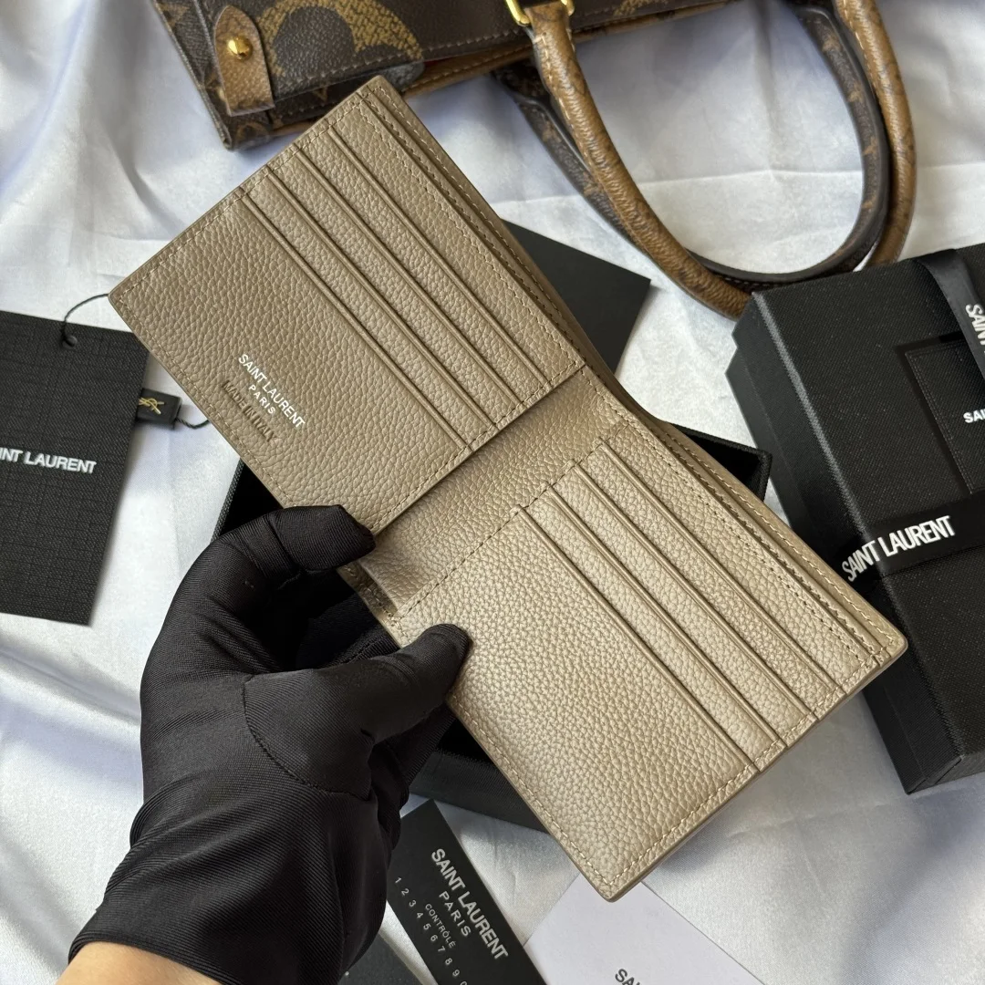 SAINT LAURENT 607727 2025 Fall Winter New Monogram Bifold Wallet Card Holder - Detail view 6