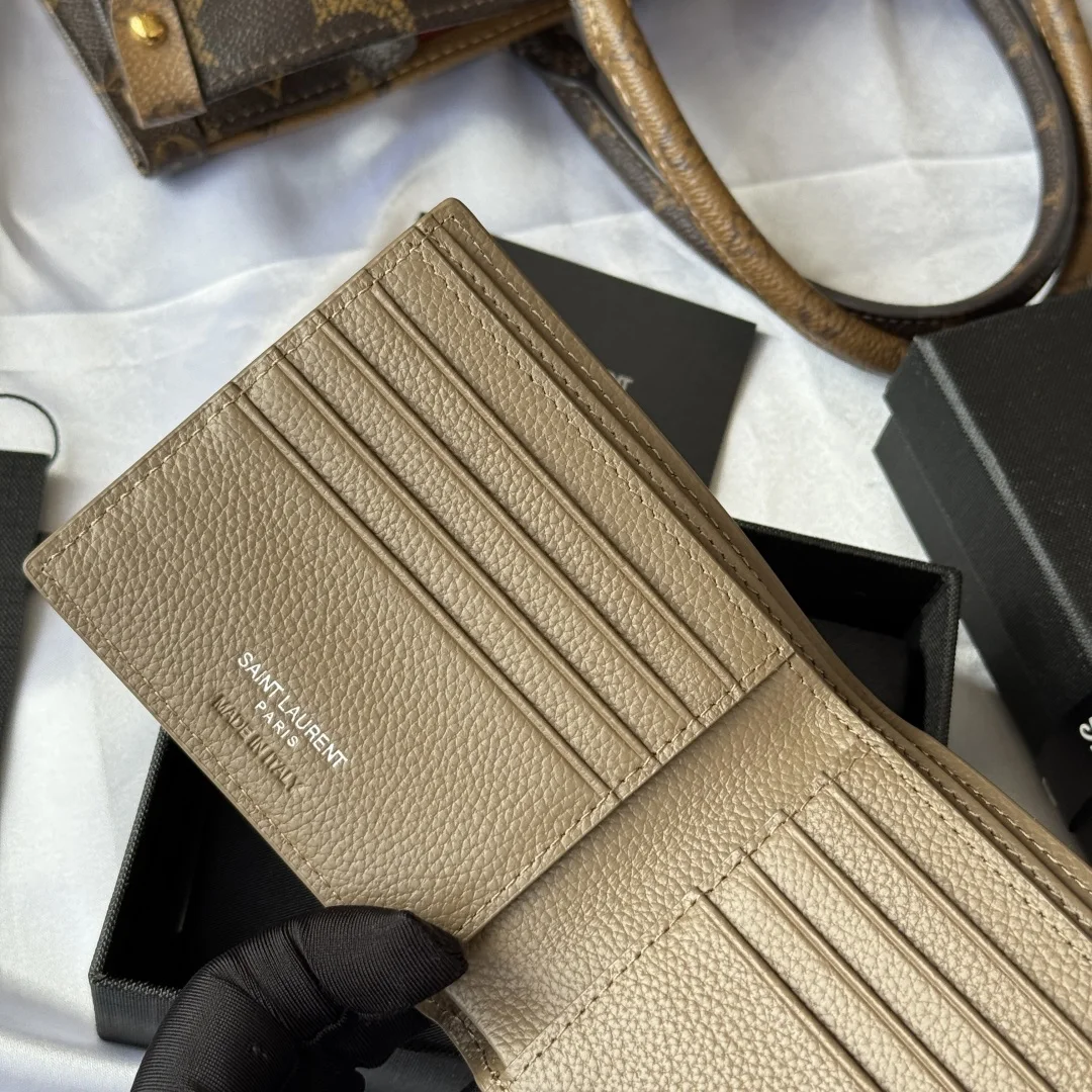 SAINT LAURENT 607727 2025 Fall Winter New Monogram Bifold Wallet Card Holder - Detail view 7