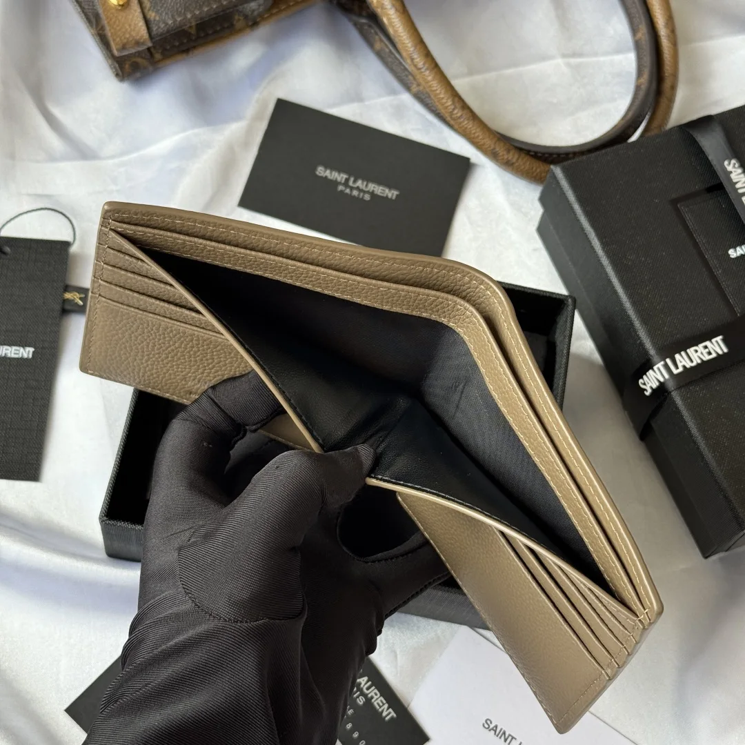 SAINT LAURENT 607727 2025 Fall Winter New Monogram Bifold Wallet Card Holder - Detail view 9