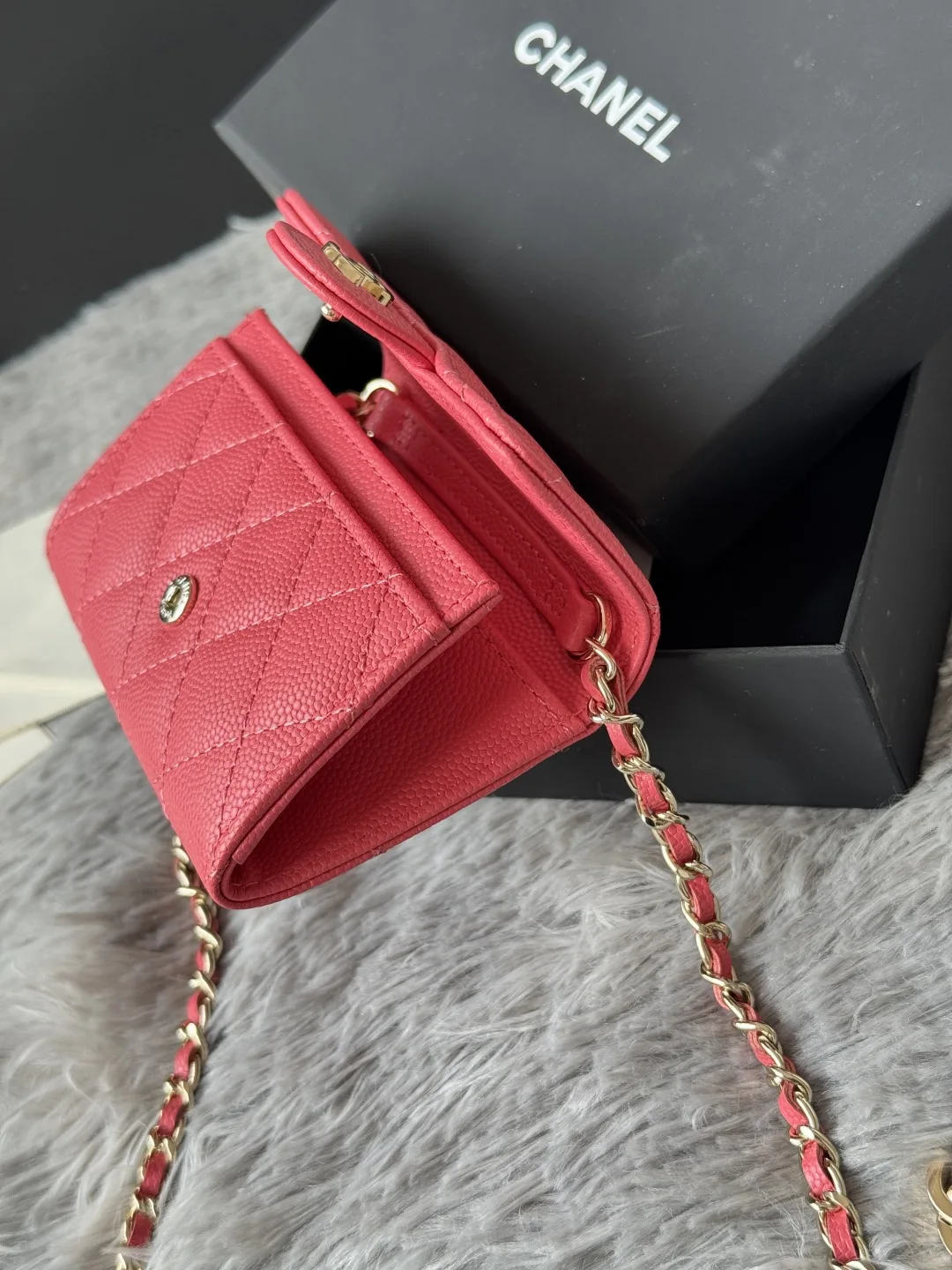 Chanel A81081 New Waist Bag Crossbody Coin Purse - Detail view 9