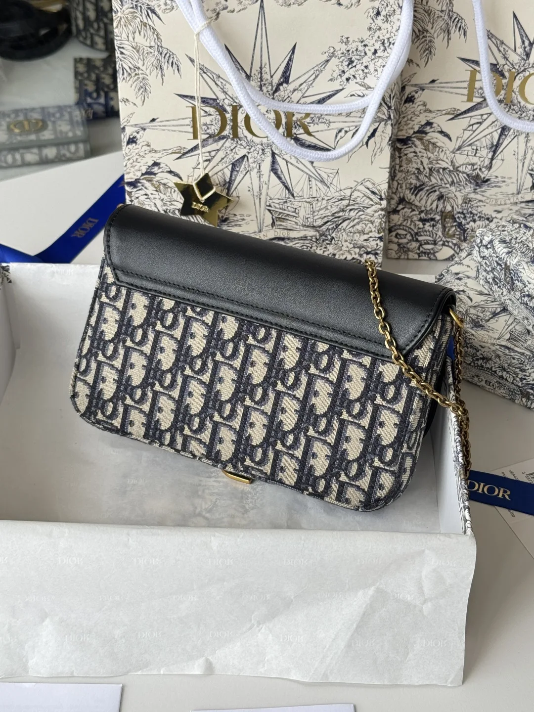Dior S5907CTZQ_M928 Denim Dior Oblique Jacquard Saddle Chain Bag - Detail view 4