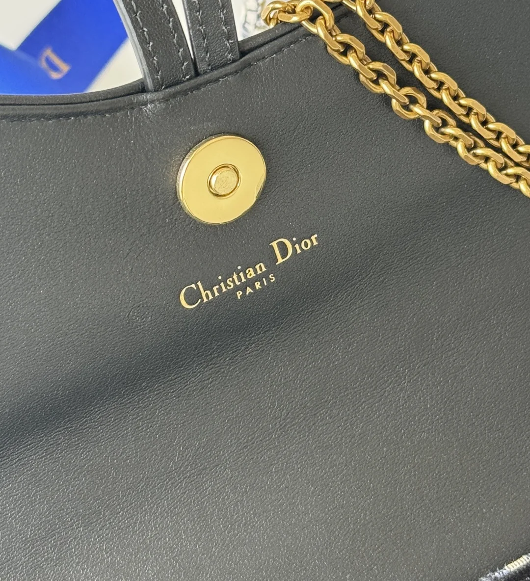 Dior S5907CTZQ_M928 Denim Dior Oblique Jacquard Saddle Chain Bag - Detail view 10