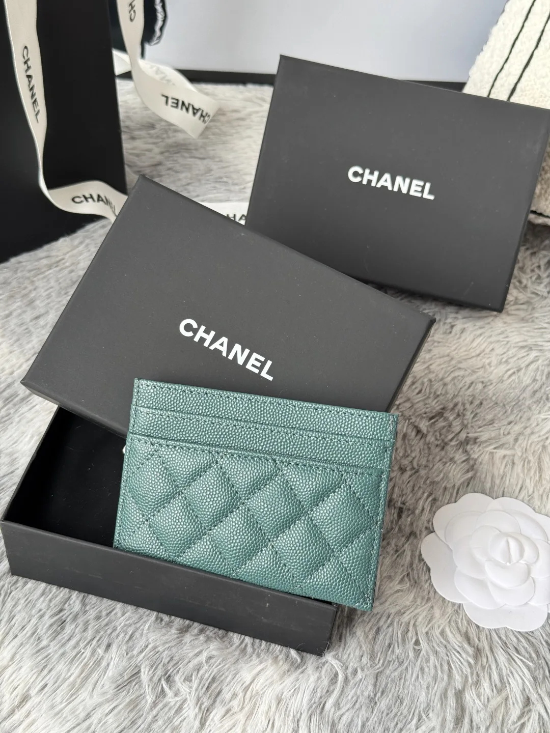 Chanel 84431 New Le Boy Cardholder - Detail view 3