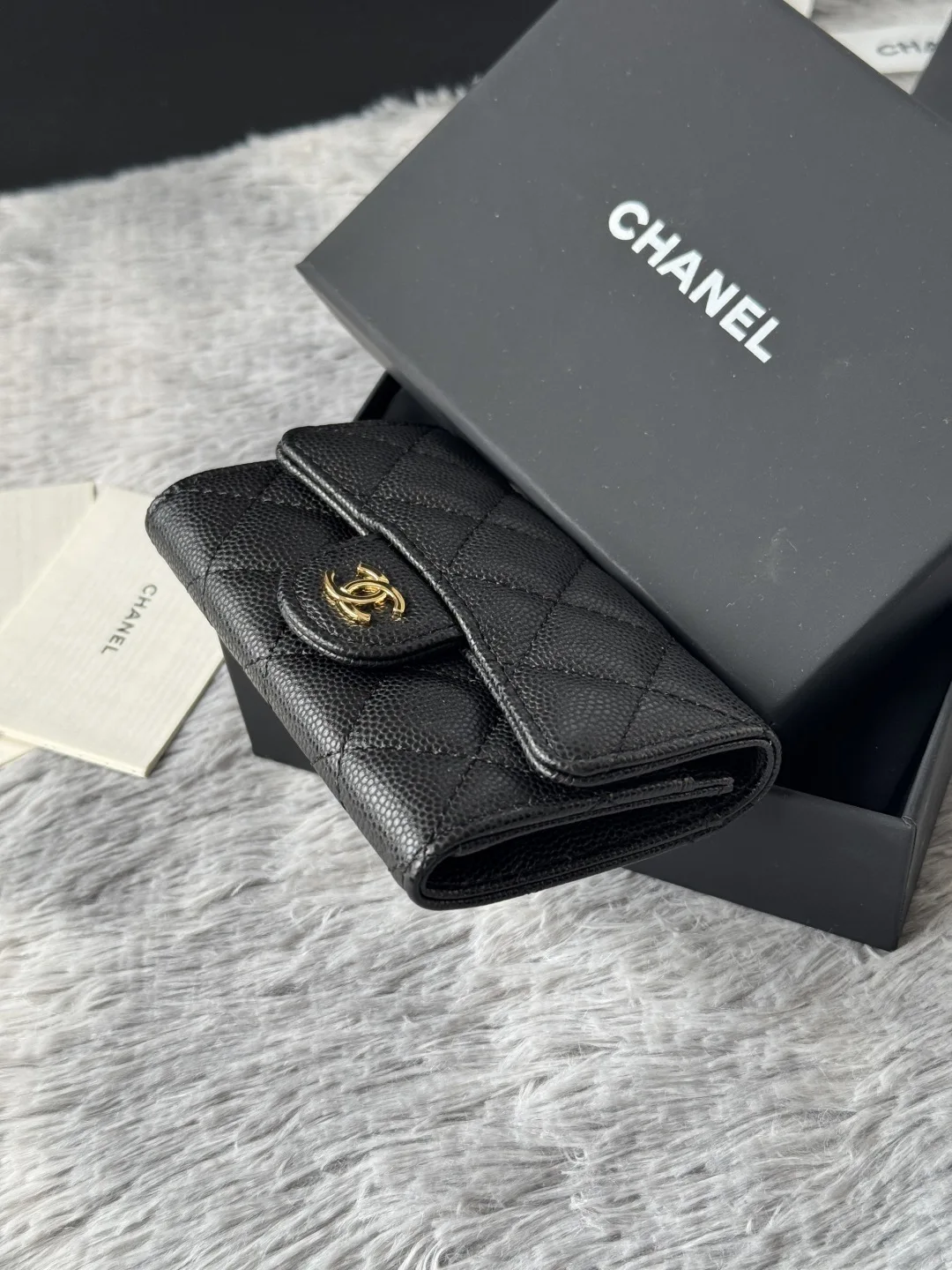 Chanel AP80799 Sheepskin Caviar Small Ball Pattern CF Card Holder - Detail view 4
