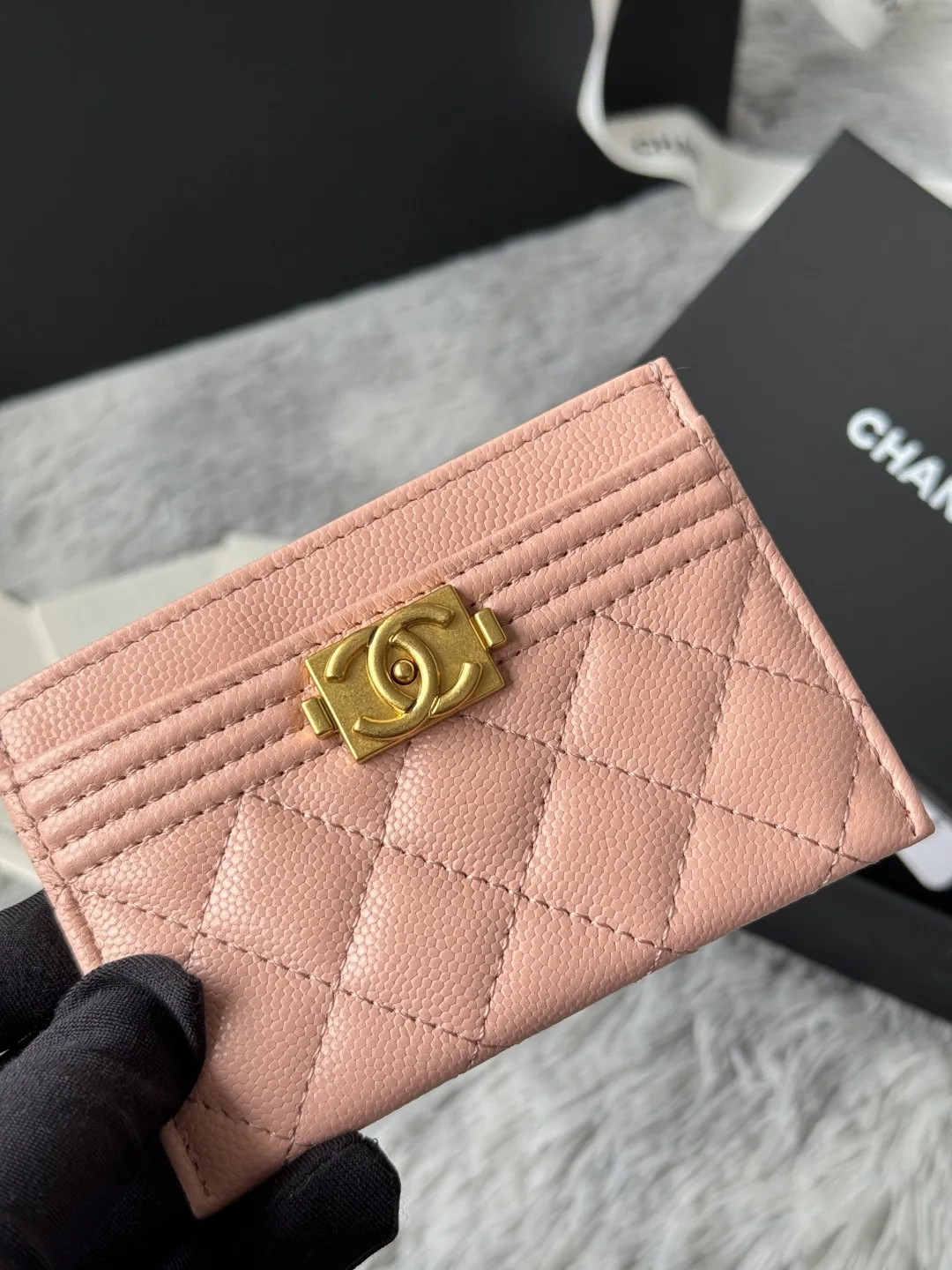 Chanel 84431 New Le Boy Cardholder - Detail view 6