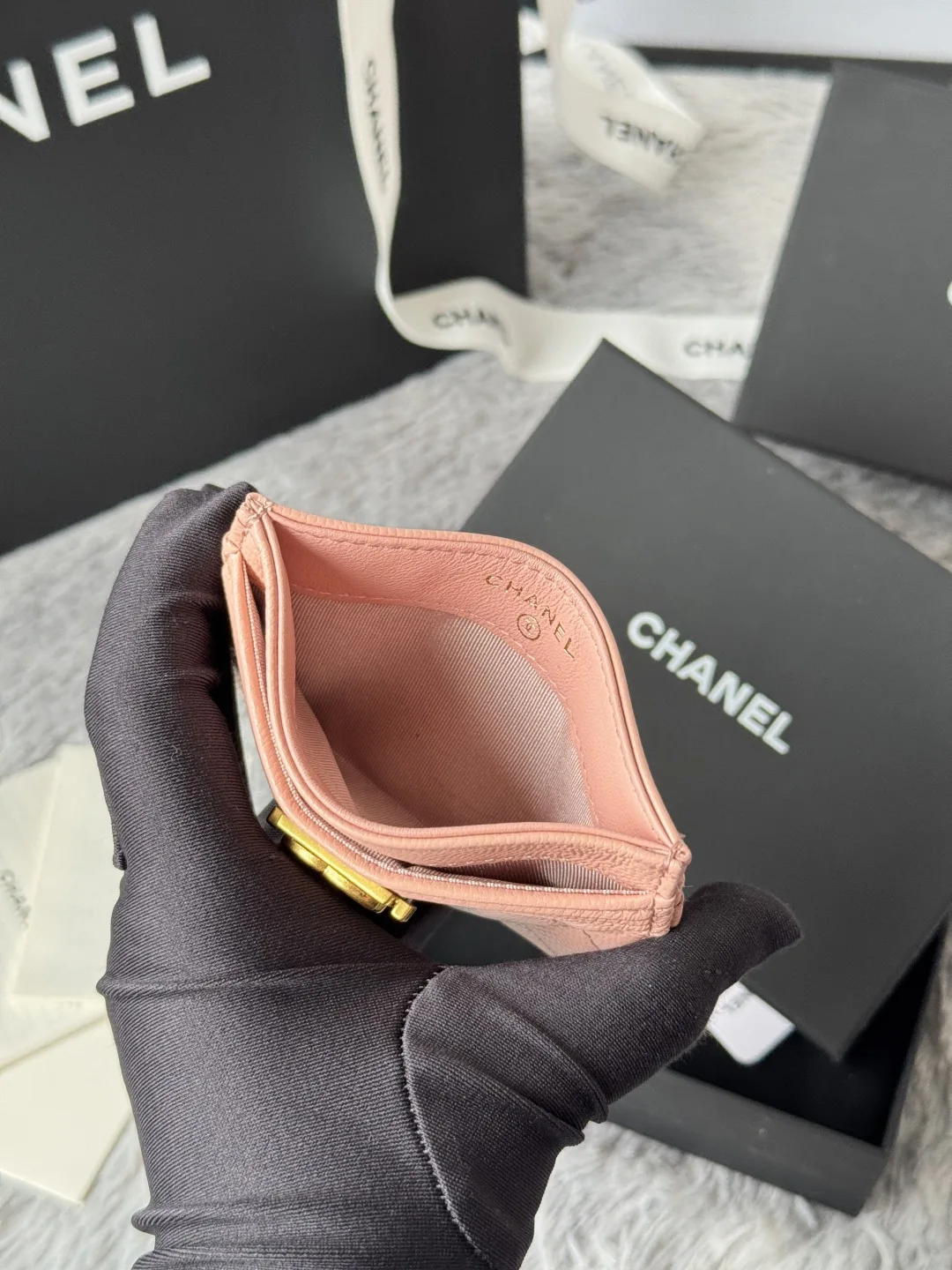 Chanel 84431 New Le Boy Cardholder - Detail view 7