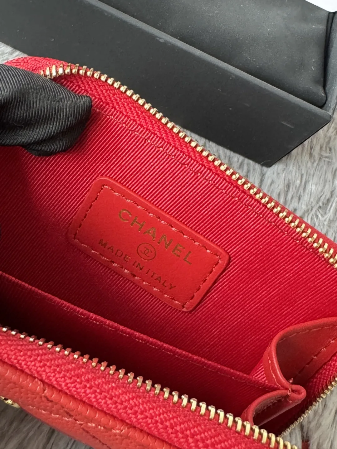 Chanel AP1650 Small Zip Pouch Laka Pouch - Detail view 9