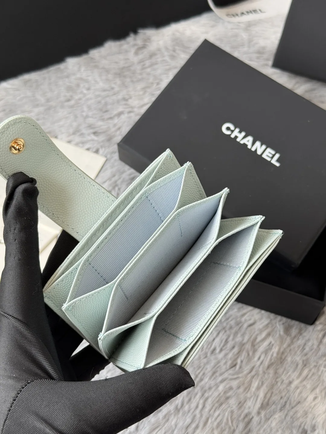 Chanel AP0342 Tweed Cardholder - Detail view 7