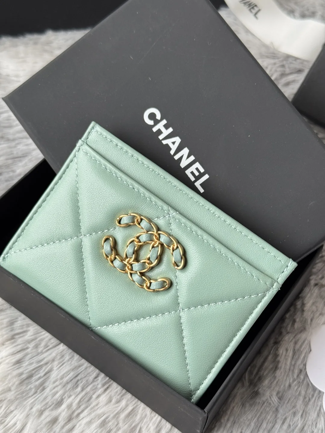Chanel AP1167 Embroidered Argyle Cardholder - Detail view 6