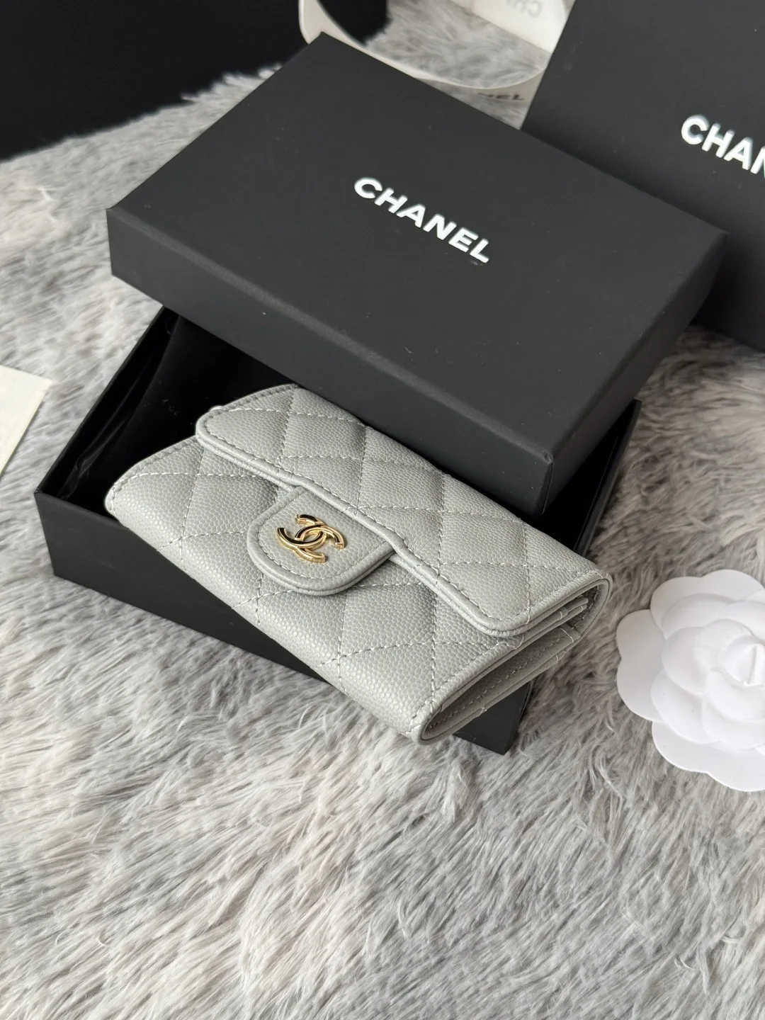 Chanel AP0214 Small Ball Caviar CF Cardholder - Detail view 4
