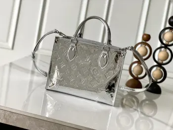 M26373 OnTheGo 小号手袋 LV Ski 系列