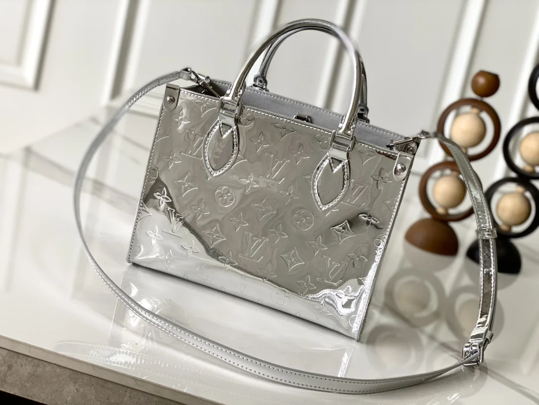 LVM26373 OnTheGo 小号手袋 LV Ski 系列 - 细节图 3