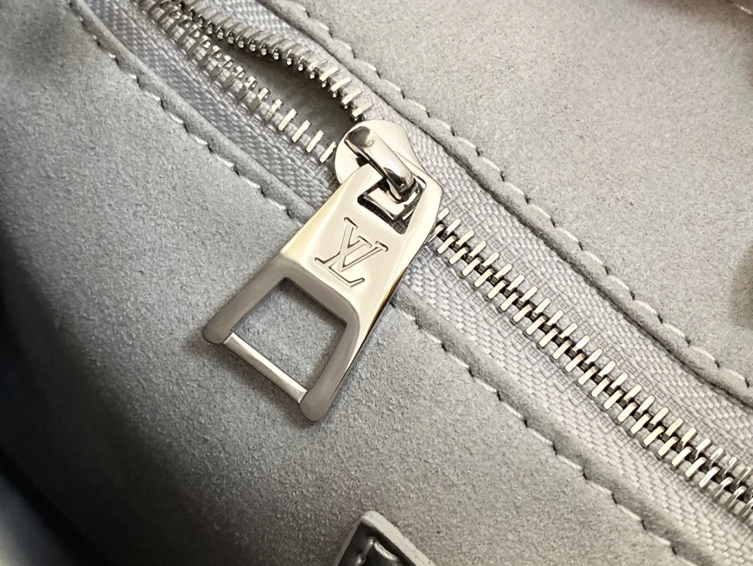LVM26373 OnTheGo 小号手袋 LV Ski 系列 - 细节图 7