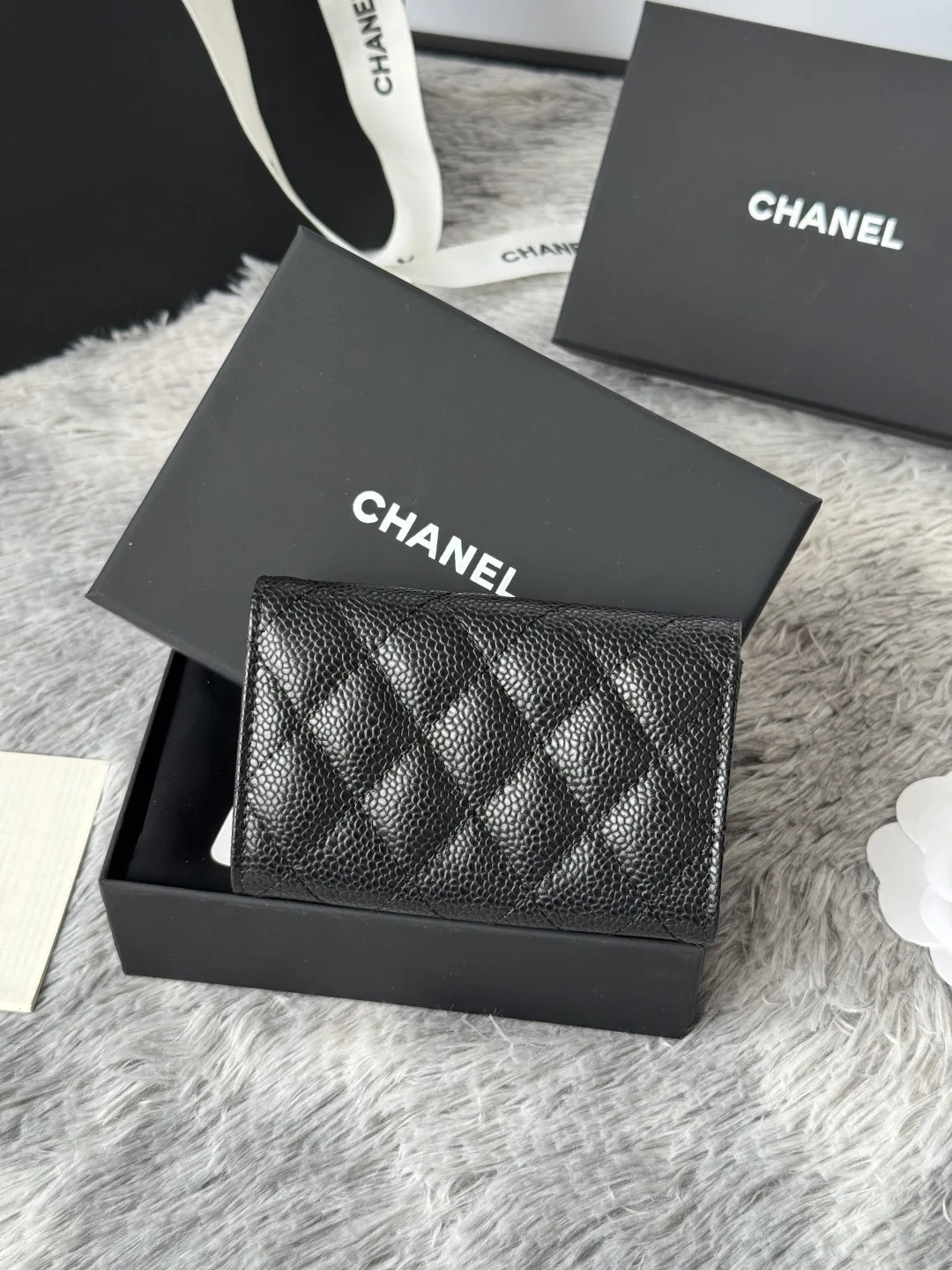Chanel AP80799 Sheepskin Caviar Small Ball Pattern CF Card Holder - Detail view 3