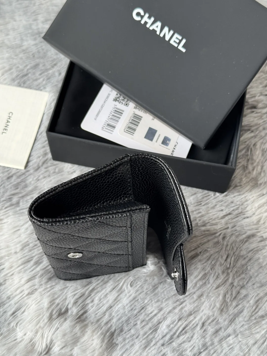 Chanel AP80799 Sheepskin Caviar Small Ball Pattern CF Card Holder - Detail view 9