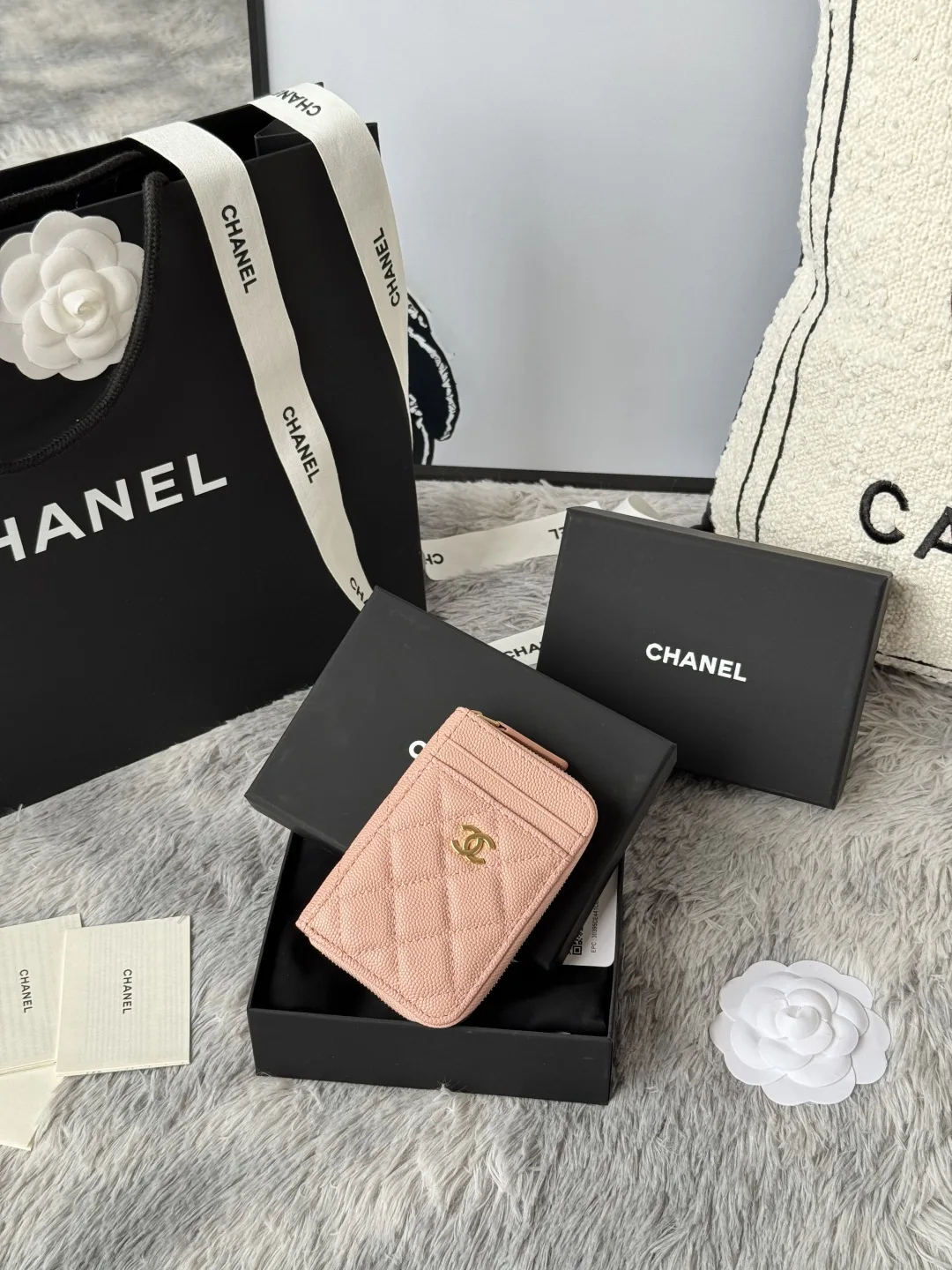 Chanel AP1650 Small Zip Pouch Laka Pouch - Detail view 1