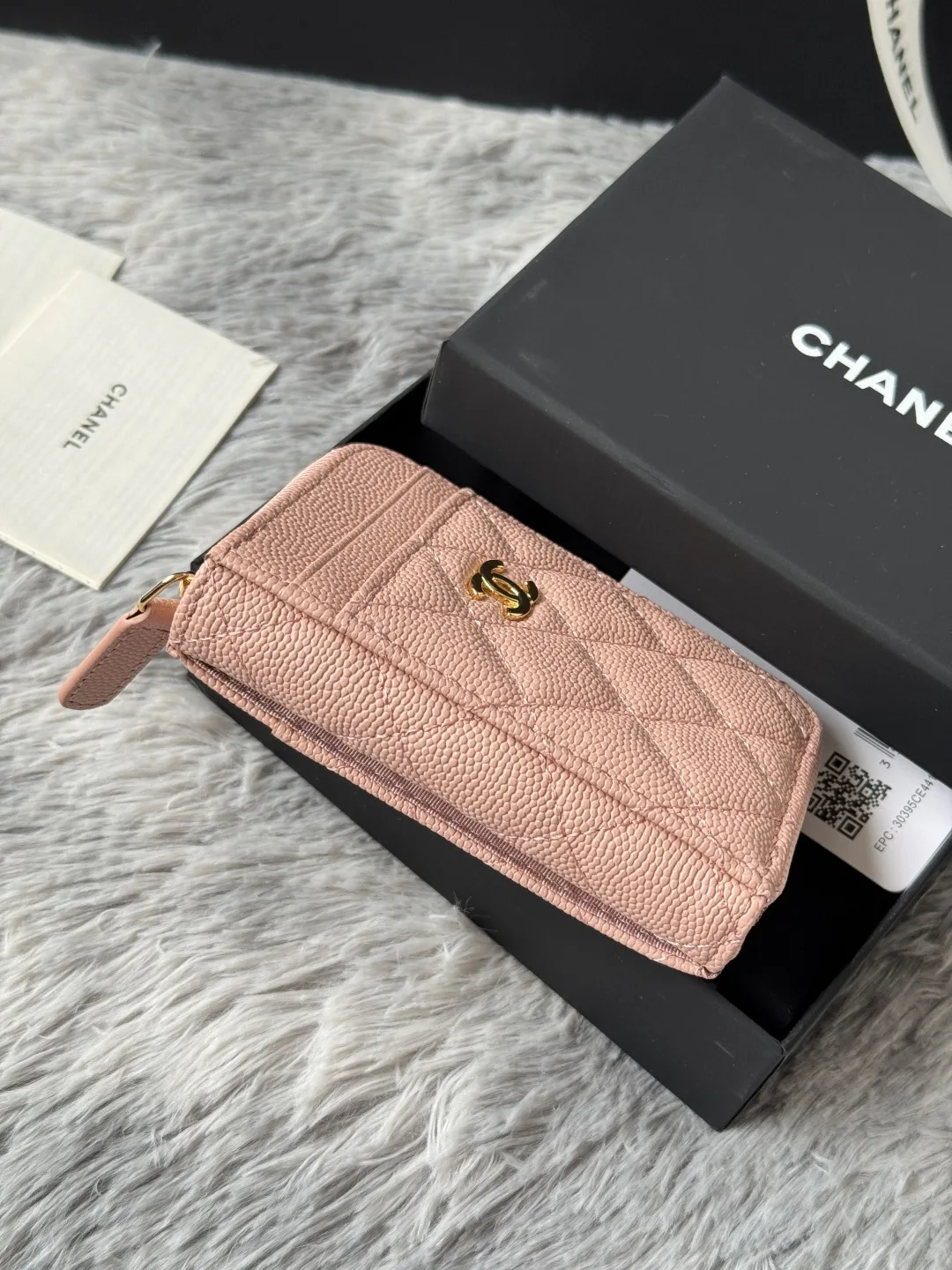 Chanel AP1650 Small Zip Pouch Laka Pouch - Detail view 5