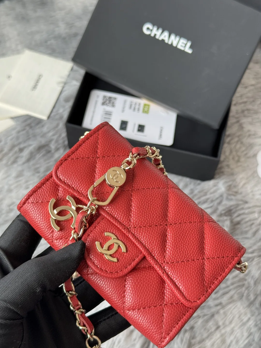 Chanel A81081 New Fanny Pack Crossbody Coin Purse - Detail view 5