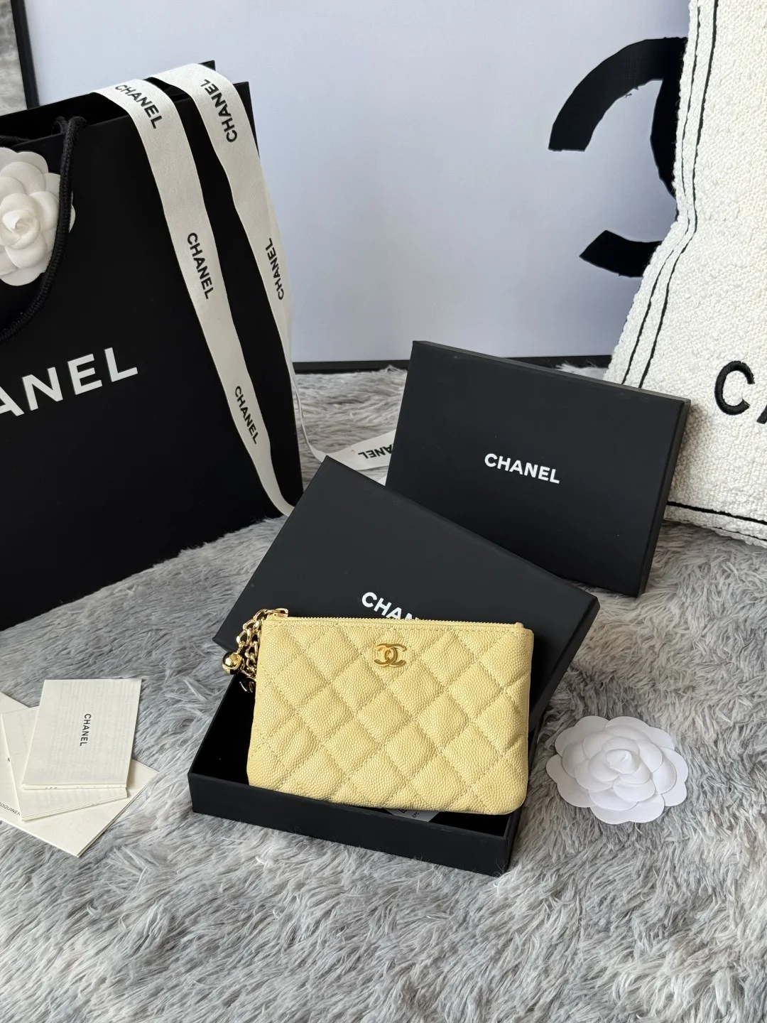 Chanel A50168 Zipped Pendant Coin Purse Card Holder - Detail view 1