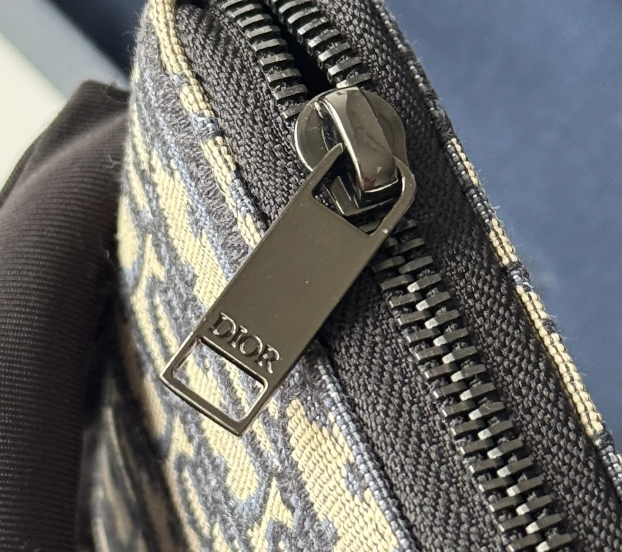 Dior 2ESBC252YSE-315 Long Zip Wallet - Detail view 7
